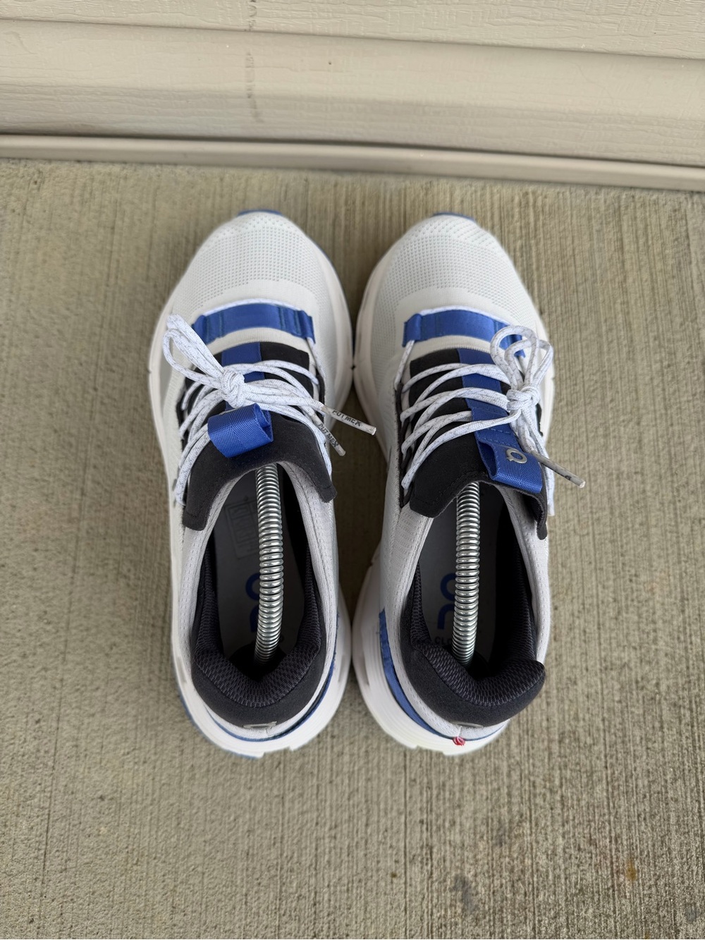On Cloud Cloudnova White Cobalt Running Shoes Womens Size 10 White Blue 26.98983 - Picture 10 of 12